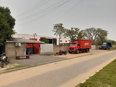 Fachada de la empresa Armin en la ciudad de Pilar ubicada en el barrio Puerto Nuevo. Anoche empleados de esta empres sufrieron un asalto a mano armada en la ruta PY 19 en la compañía Mburica.
