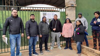Padres de la escuela María Auxiliadora de la ciudad de Ñemby cuestionan la construcción de aulas y temen derrumbe.