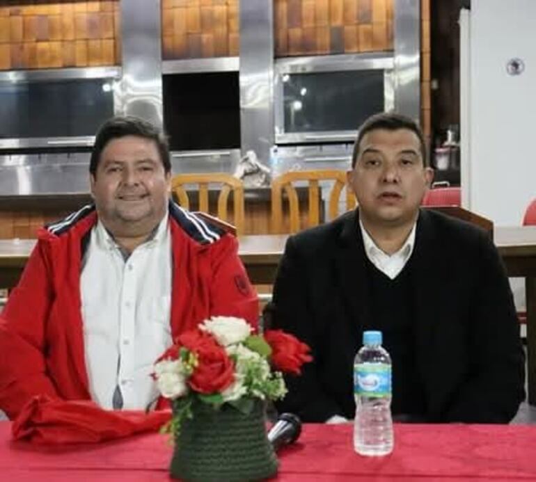 El concejal Ramón Servín junto al diputado Diego Candia.