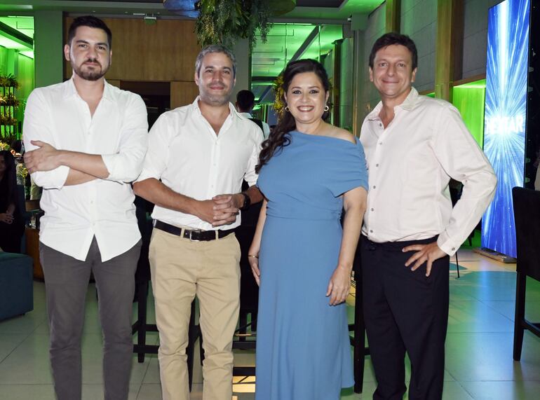 Federico González, Alejandro Basualdo, Liz Silva y Guillermo Tosoni.