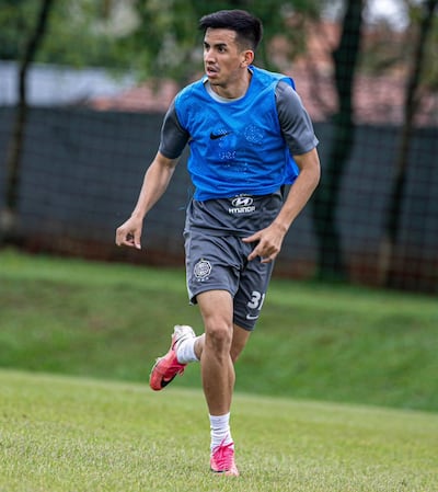 El extremo Bernardo Romeo Benítez Fariña (23 años) está para reaparecer en el equipo de titular de Olimpia para enfrentar al líder Sportivo 2 de Mayo. (Foto: @elClubOlimpia)
