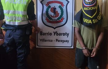 Cae adolescente por hurto en Villarrica.