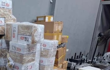 La denuncia refiere que los delincuentes sustrajeron cajas vacías de medicamentos para adelgazar.