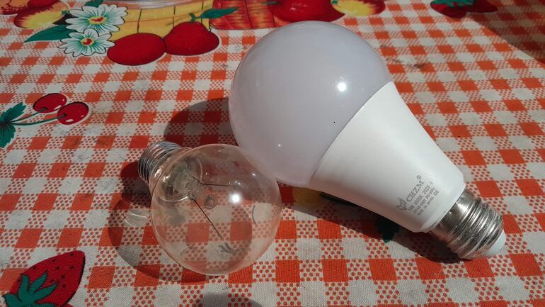 Baja tensión en San Antonio quema focos y electrodomésticos, según denuncias.