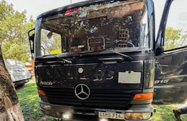 El camión que transportaba la madera quedó en una subcomisaría.