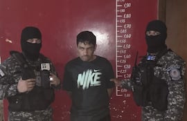 Aprehenden a joven armado durante patrullaje preventivo en Lambaré.