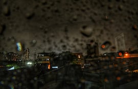 Cielo lluvioso sobre Asunción