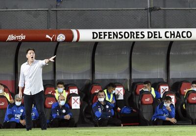 Eduardo Berizzo, durante el partido de Paraguay contra Venezuela en el Defensores del Chaco.