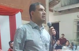 El expresidente Hugo Velázquez participó de un mitin político en la ciudad de Carapeguá.