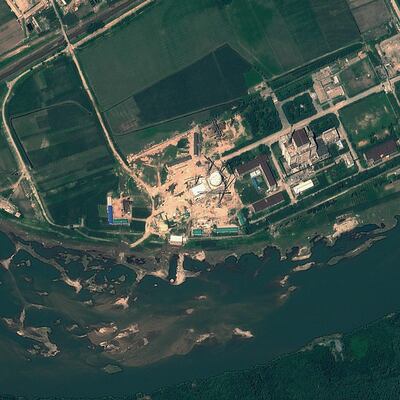 Vista satelital de la central nuclear de Yongbyon, en Corea del Norte, en agosto de 2021.
