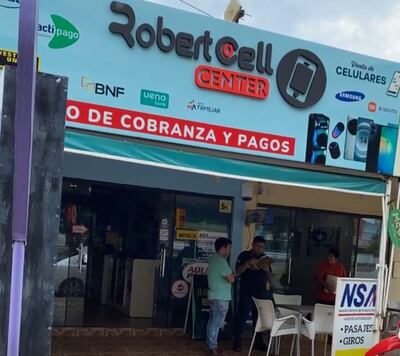 Local de venta de celulares asaltado en Capiibary por dos delincuentes a mano armada