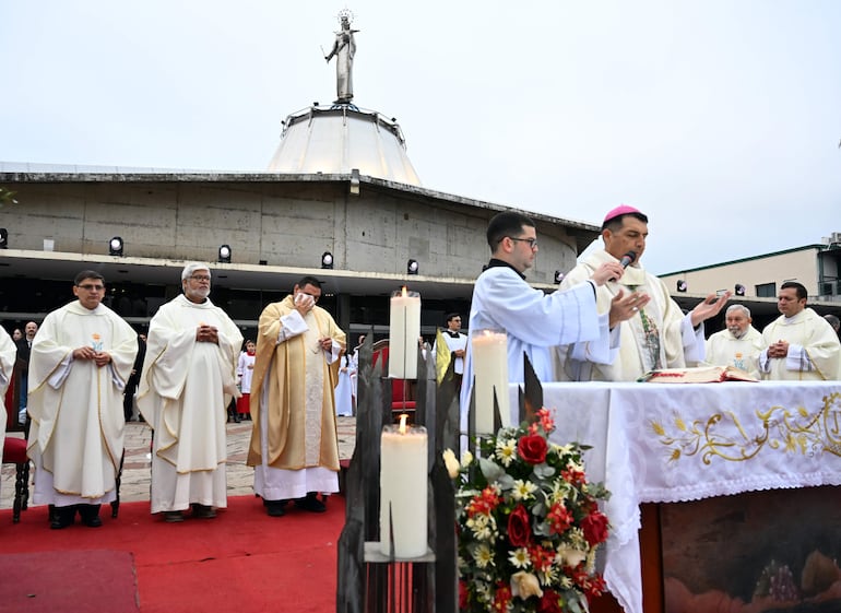 “Epu´a Paraguay”: Iglesia fustiga ataques a medios y critica impunidad