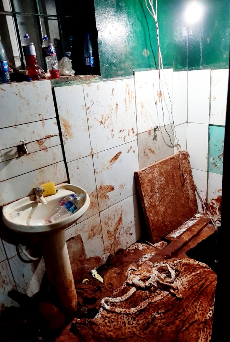 El túnel de 15 metros fue cavado desde el baño de una celda de la planta baja del penal.