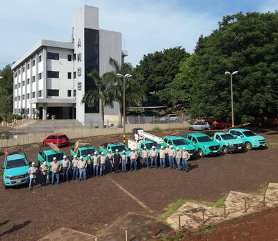 ANDE realiza operativo de verificación de medidores y corte de conexiones directas en Alto Paraná.