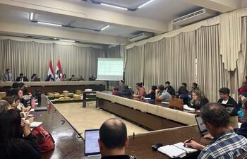 El acto de apertura de ofertas se realizó esta mañana en la sede central del MOPC.