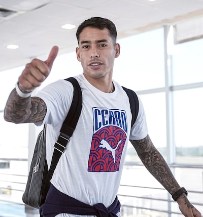 El argentino Sergio Araújo (22/01/1992) se desvinculará de Cerro Porteño para tratarse de una lesión en la rodilla que le impide alcanzar un alto rendimiento.