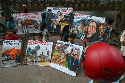 Mediante pinturas, se pide el cese de la violencia y guerra con Israel