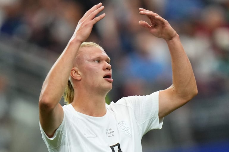 Erling Braut Haaland (25 años), goleador de Noruega.