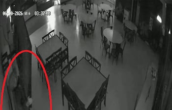 Cae presunto ladrón que irrumpió en restaurante de Mariano Roque Alonso y robó hasta platos