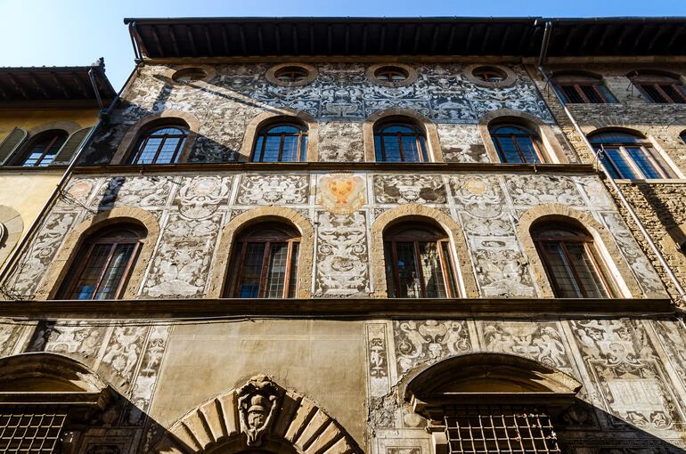 Palacio de Bianca Cappello, situado en el barrio de Oltrarno, en Florencia, Italia. Durante el Renacimiento fue la residencia del amante del duque Francesco de Medici.