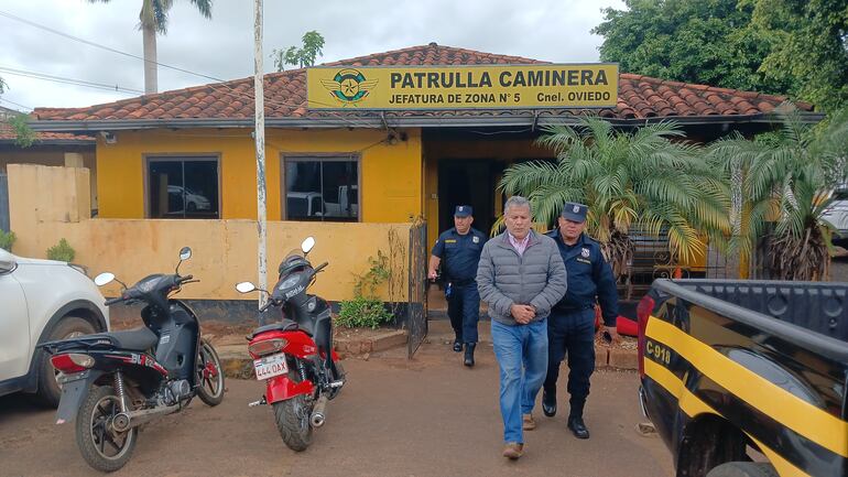 El conductor de la camioneta, Juan Ramón Vera Vargas, resultó ileso y con alcotest negativo.