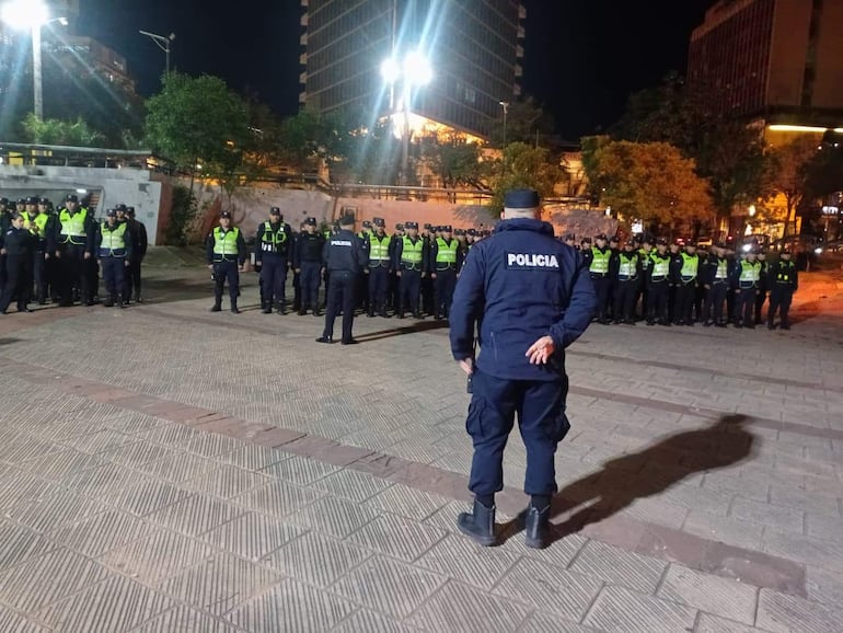 Paraguay vs. Australia: microcentro asunceno amaneció con calles bloqueadas - Nacionales