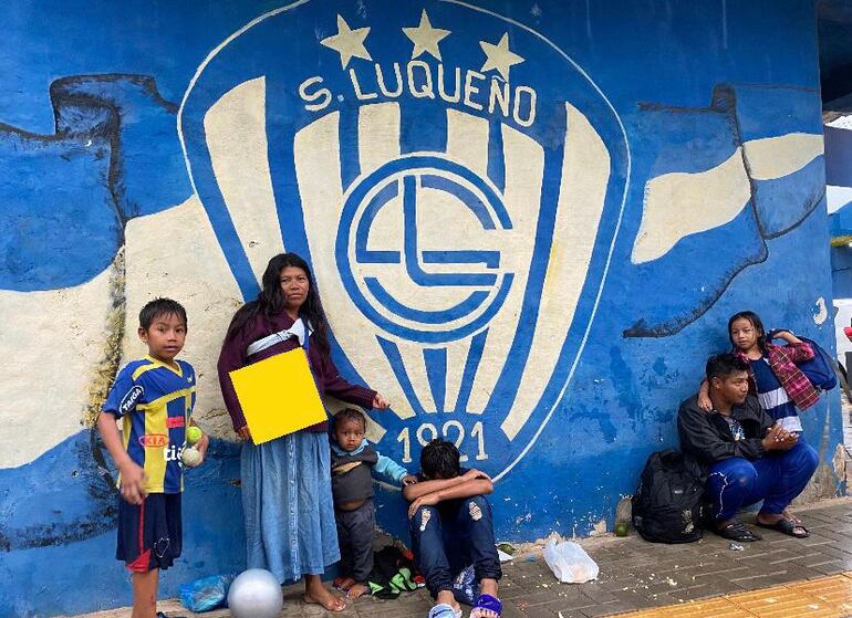 Nativos de la comunidad Tarumandymi