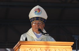 Monseñor Valenzuela advierte una crisis familiar marcada por reiterados hechos de violencia.