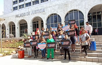 Tras invocar el derecho a la identidad, mujeres trans recurren a los estrados internacionales para que sus nombres sean reconocidos.