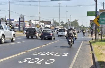 El carril derecho de la ruta Transchaco es exclusivo
