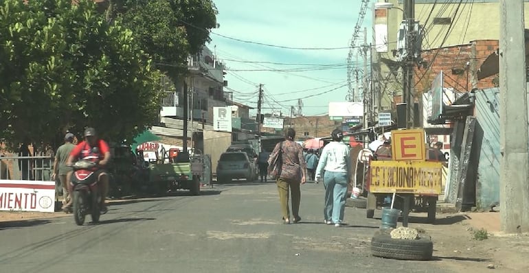 Caída de ventas en Puerto Elsa: apuestan a turistas que llegan para la Sudamericana