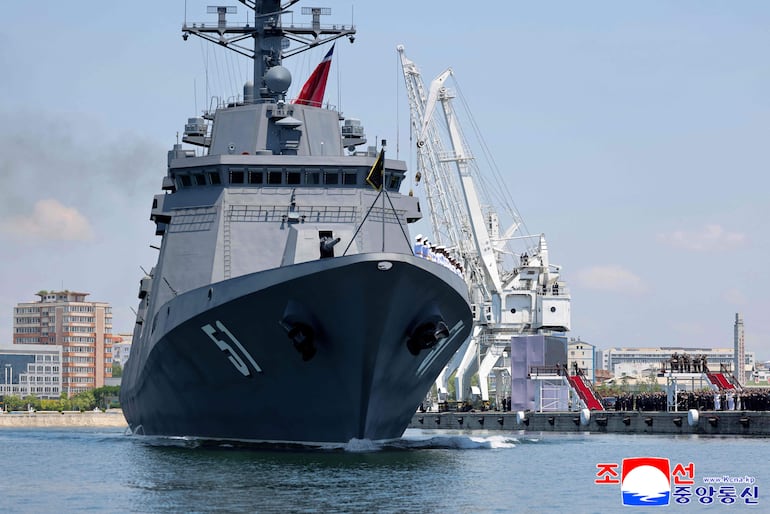 Corea del Norte desvela planes de construcción de navíos de guerra con armamento nuclear - Mundo