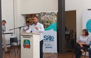 El intendente Felipe Salomón (ANR), mencionó que serán beneficiadas unas 2437 viviendas y 3212 comercios del microcentro de San Lorenzo.