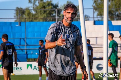 Roberto Antonio Nanni (44 años), entrenador del Sportivo Ameliano.