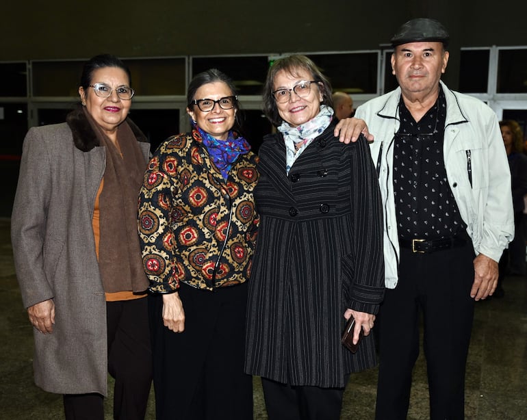 Coomecipar rindió homenaje a la madre y a la patria con un concierto en el Teatro Lírico del Banco Central del Paraguay