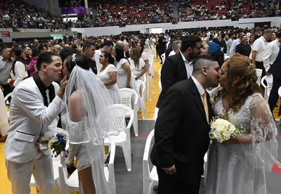 Más de 600 parejas se unieron en matrimonio durante "Paraguay se Casa". 