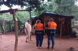 En Acahay, unas cinco familias se vieron afectadas por el temporal que las dejó sin techo.