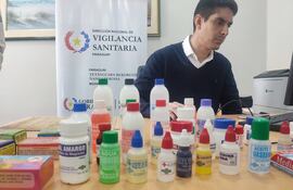 Doctor César Cristaldo, director de Dinavisa, advirtió que productos que se venden como "milagrosos" generalmente no tienen los registros sanitarios correspondientes y pueden hasta ser mortales.