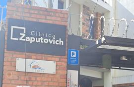 La Superintendencia clausuró la Clínica Zaputovich esta mañana, donde una mujer murió tras cirugía estética de "lipopapada".