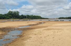 Sigue empeorando la situación del río Tebicuary, en la zona de Villa Florida en el departamento de Misiones.