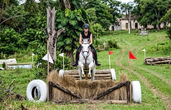El predio del Acá Carayá de nuevo será escenario de tres jornadas de equitación: Adiestramiento, Cross Country y Salto de Pista.