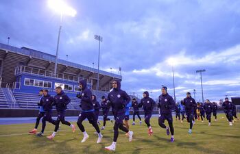 Otro día, y siempre con intenso frío, de entrenamiento de la selección mayor en Pensilvania.