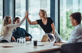 Contamos con una población joven, cohesionada y con ganas de salir adelante.