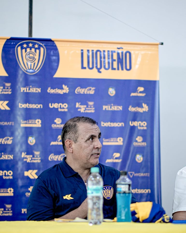Pedro Sarabia renuncia a la dirección técnica del Sportivo Luqueño
