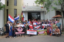 Vecinos de San Bernardino protestan por la invasión ilegal de terrenos.