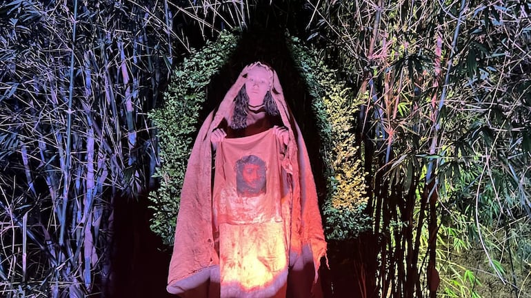 Valenzuela vivió una noche de fe y arte con masiva concurrencia en la cuarta edición de “Esculturas vivientes”, este Viernes Santo.