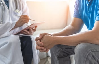 Urólogos explica que los controles para detectar cáncer de próstatas no siempre implican la palpación.
