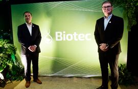 Carlos Ayala, vicepresidente, y Víctor Vázquez, gerente general.