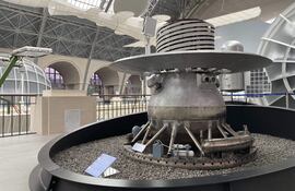 La sonda espacial soviética Cosmos 482, lanzada en marzo de 1972 con el fin de explorar el planeta Venus, pero que nunca abandonó la órbita terrestre, cayó este sábado en el océano Índico, según informó hoy la agencia espacial rusa, Roscosmos.