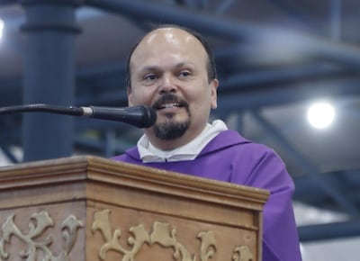 Fray Toledo exhorta a los cristianos a asumir con firmeza el compromiso de un verdadero cambio.